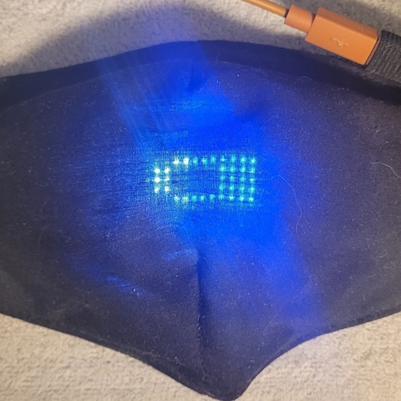 LED face mask- one size fits most - Picture 4 of 5